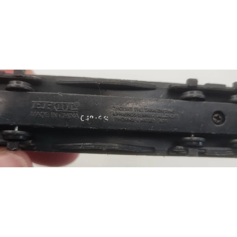 Ertl Thomas & Friends Henrietta Die-cast Metal Passenger Coach Train Car 2002